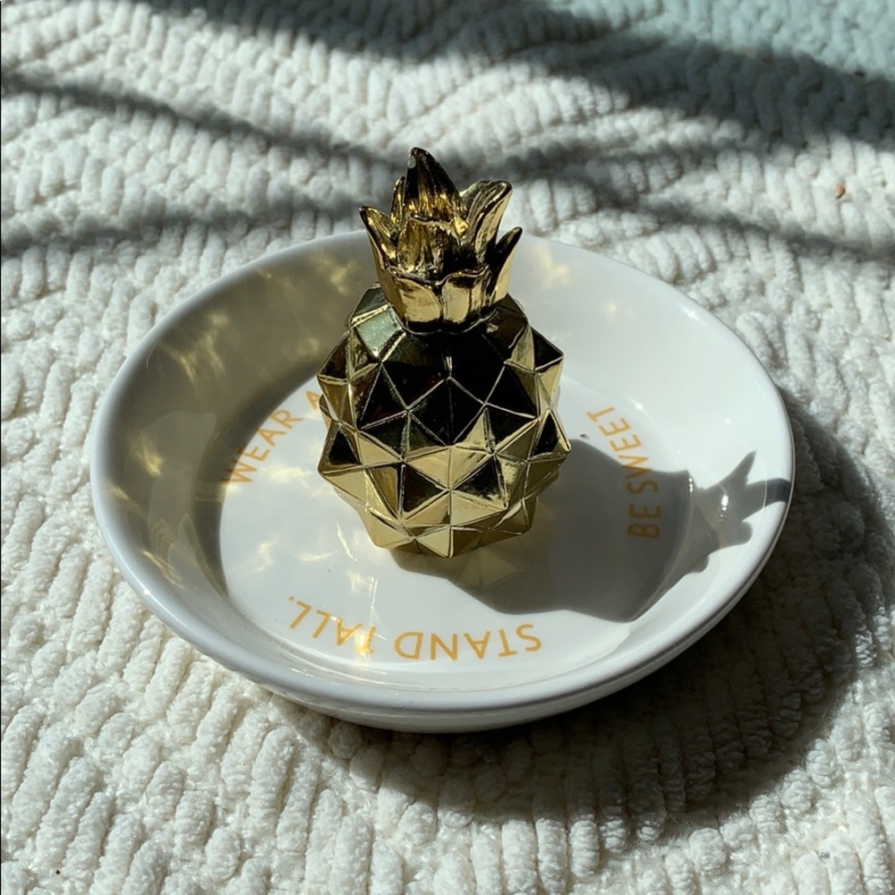 Hallmark Pineapple Ring holder